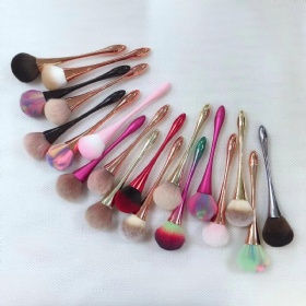 Nail dust brush
